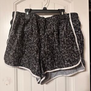 Black and White Patterned Women's Shorts